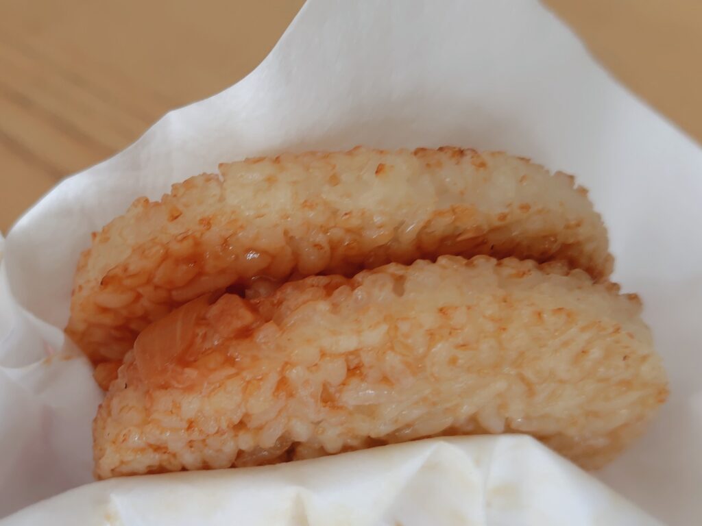 タレが染み込んだライスのアップ