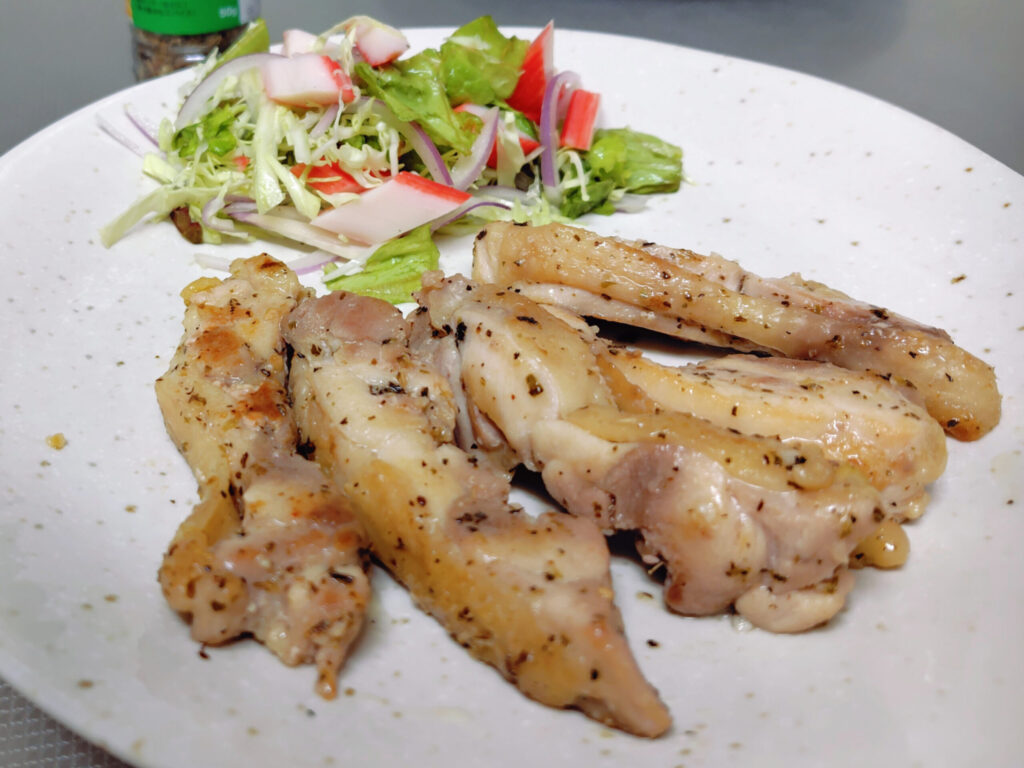 イタリアンミックスハーブソルトを使ったチキンソテー