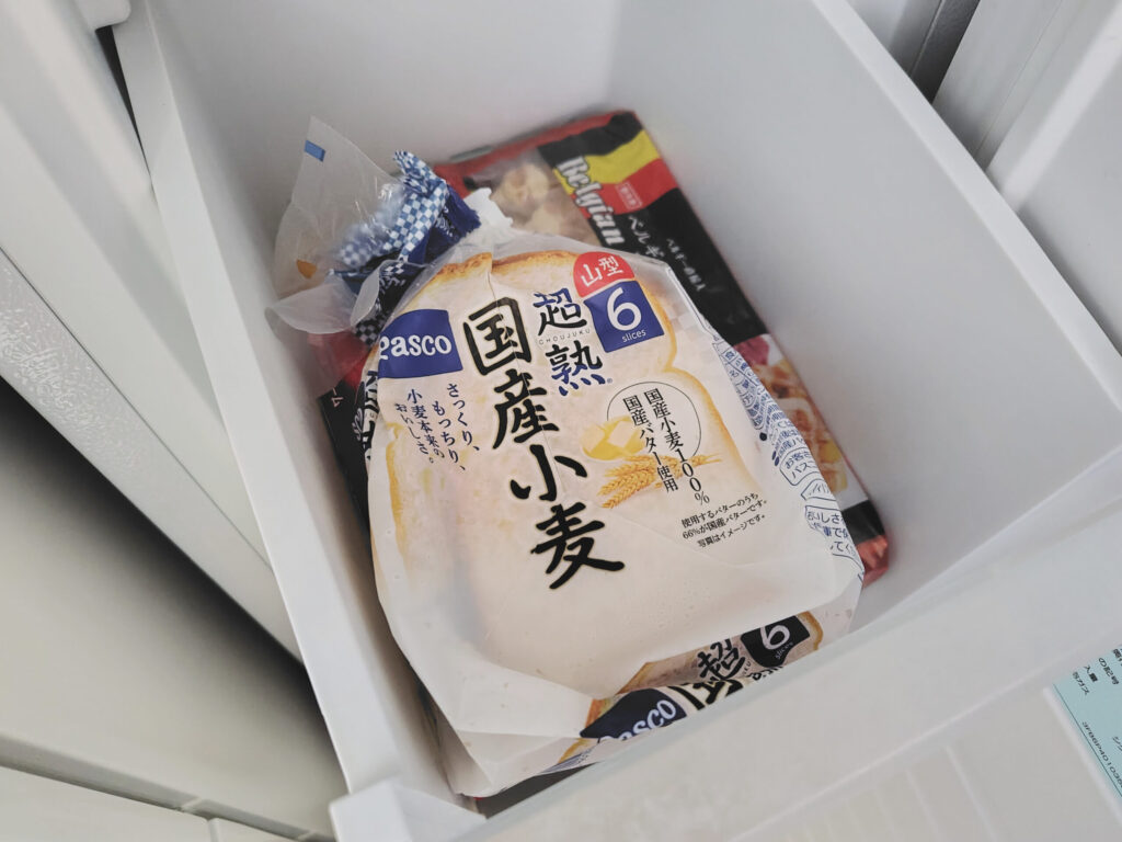 袋に入れたまま冷凍庫に保存版してた超熟 国産小麦